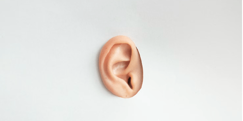 ASV veikta unikāla operācija, pacientei transplantējot 3D drukātu ausi, kas radīta no viņas pašas ķermeņa šūnām