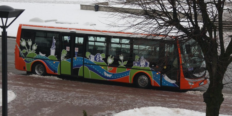 Rēzeknē sāk kursēt videi draudzīgāks sabiedriskais transports