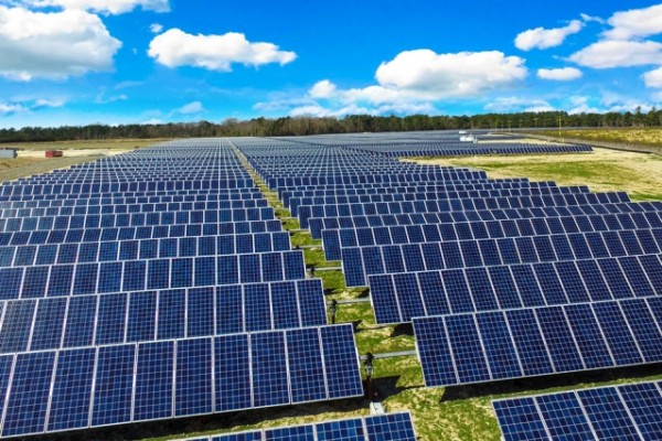 Salaspilī radīta viena no lielākajām saules enerģijas stacijām Eiropā 