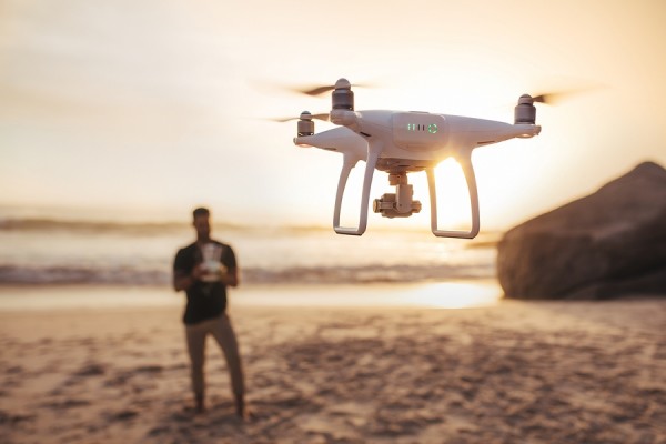 Dronu lidinātājiem būs jākārto oficiāls pilota eksāmens