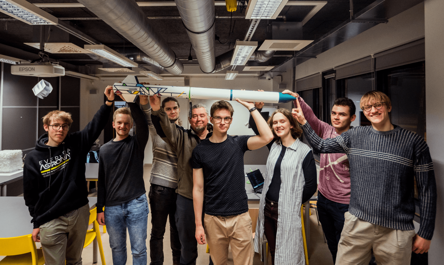 RTU studenti uzprojektējuši un uzbūvējuši Baltijā pirmo lieljaudas raķeti 